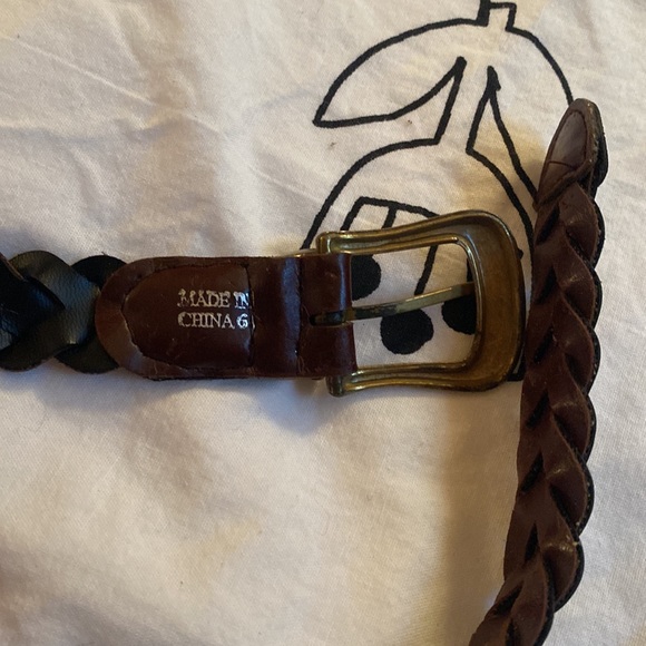 Brown braided vintage leather belt with gold buckle - Picture 5 of 6